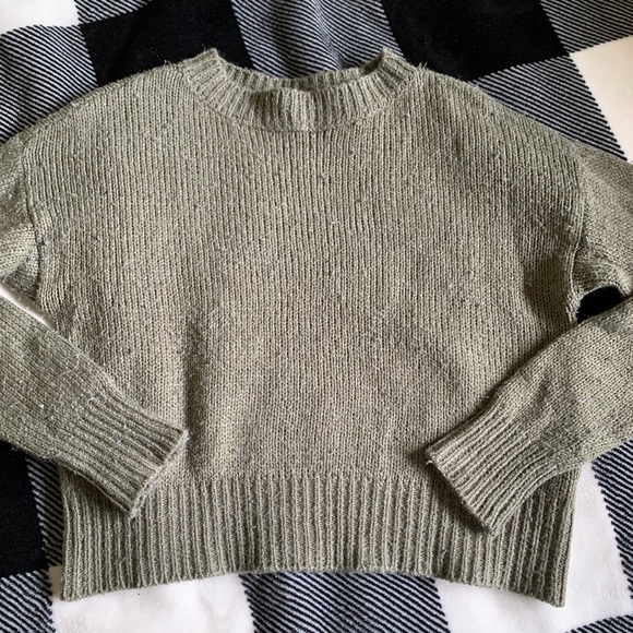 Green Knit Sweater - Picture 1 of 4